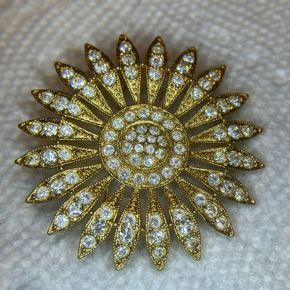 Vintage Sunflower Brooch Pin clear rhinestone gold tone metal